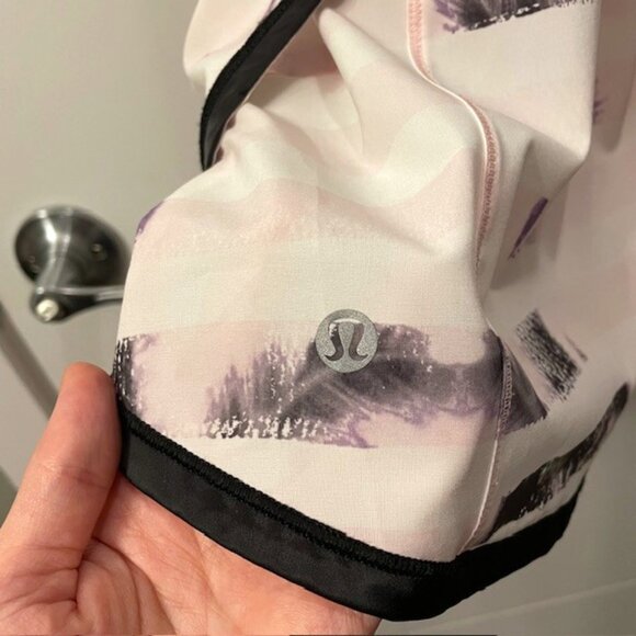 Lululemon Sweaty or Not Runsie Size 6 Pink White Sporty Athleisure - Picture 12 of 16
